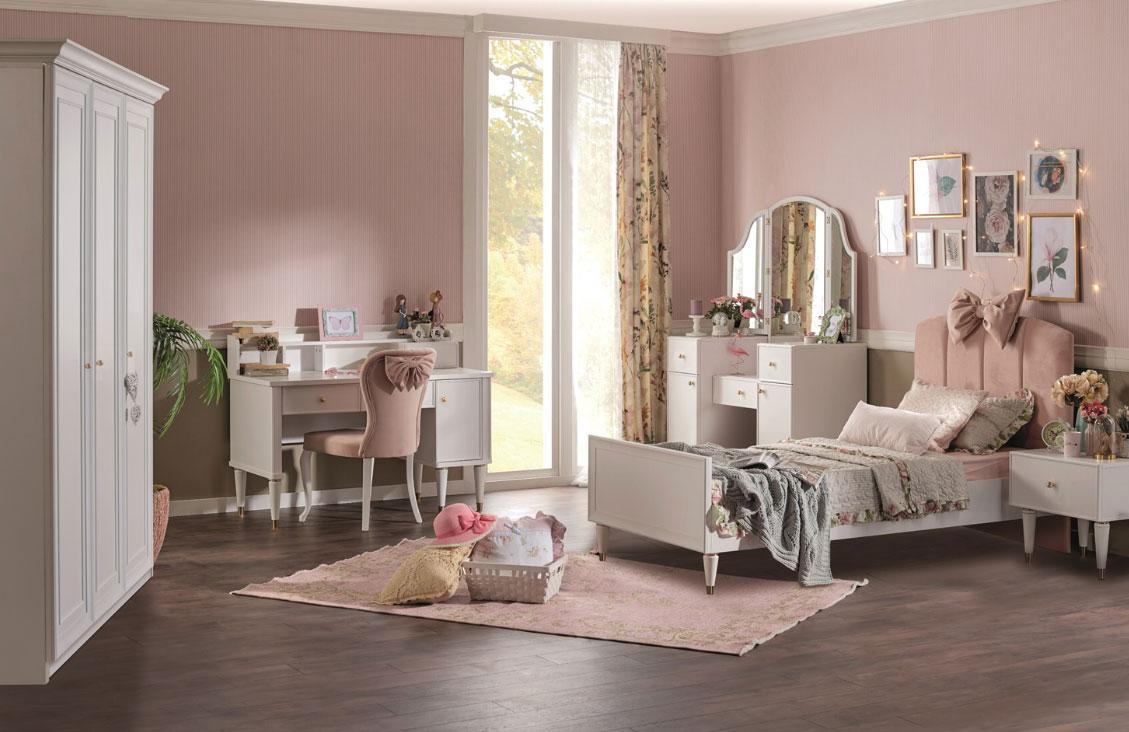 Chloe Youth Room